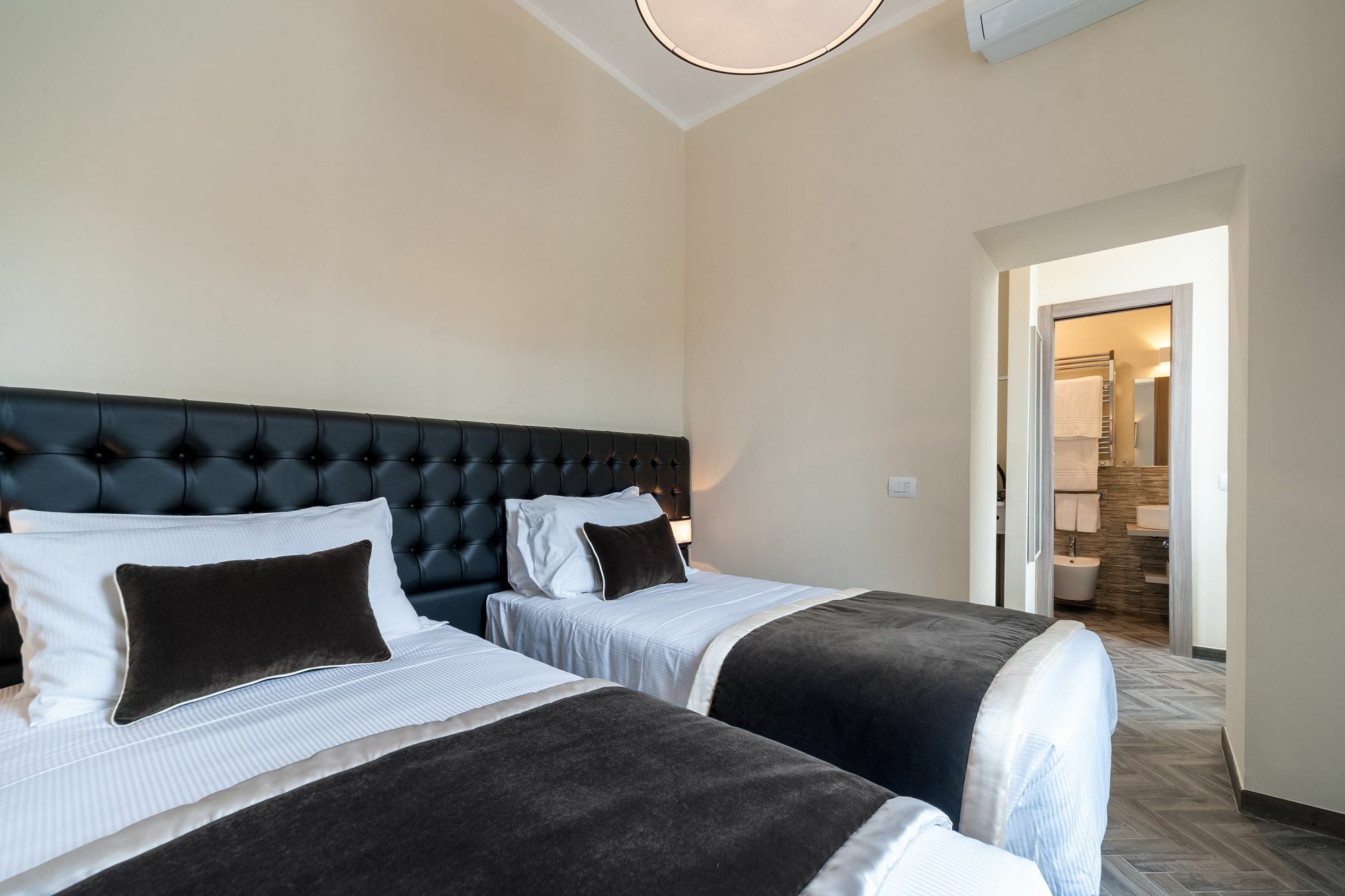 Foro Romano Luxury Suites Екстер'єр фото