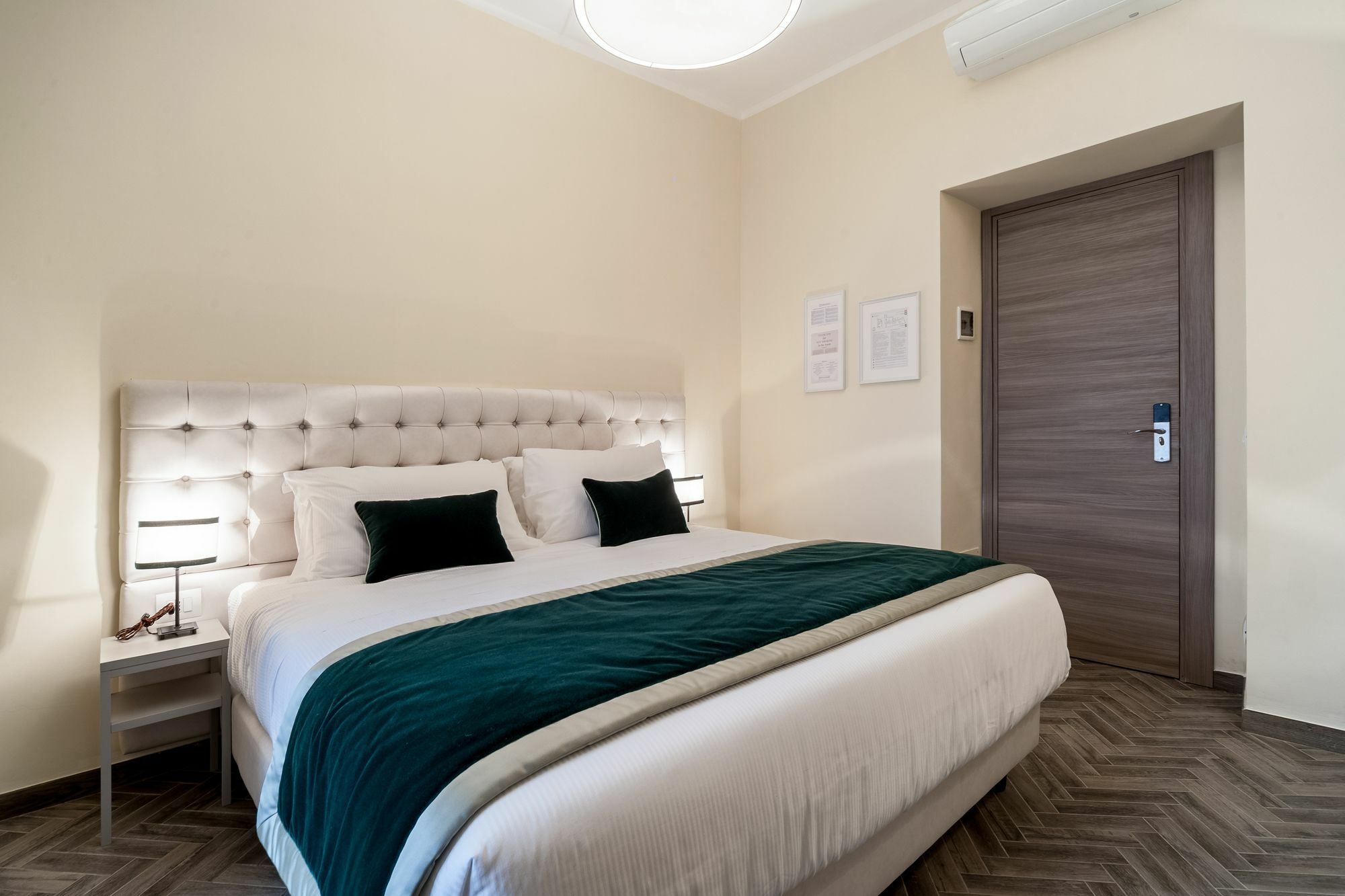Foro Romano Luxury Suites Екстер'єр фото