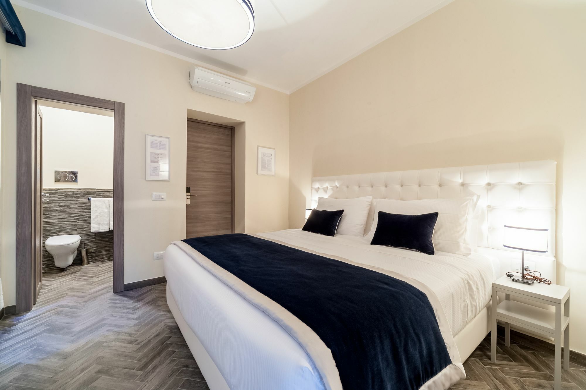 Foro Romano Luxury Suites Екстер'єр фото