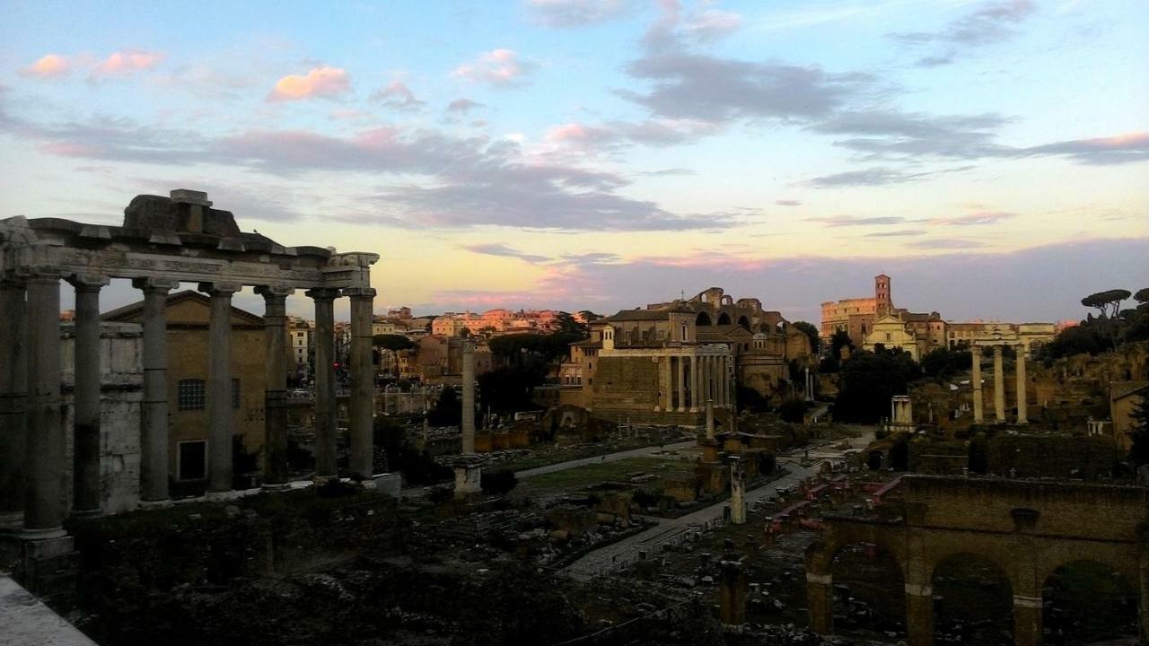 Foro Romano Luxury Suites Екстер'єр фото